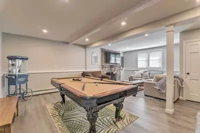 Image de Fire Pit, Spacious Yard: Hyannis Vacation Rental