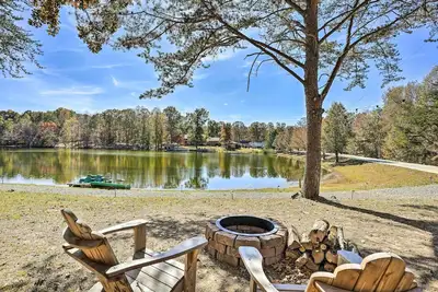 Image de Brand-New Trenton Cabin: Panoramic Lake Views