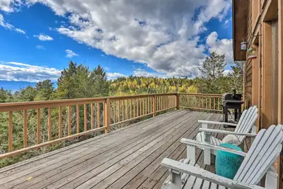 Image de Hot Tub & Mountain Views: Conifer Cabin!