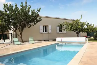 Image de Superbe maison à Pierrelatte avec WiFi