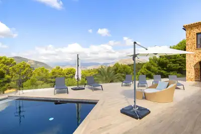 Image de Magnifique maison de vacances privée avec piscine privée, Wifi, climatisation, Tv, patio, parking