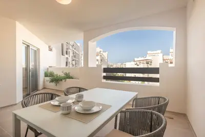 Image de Jardines - Tisaya 1. 1 Pool View & Twin Beds 1b