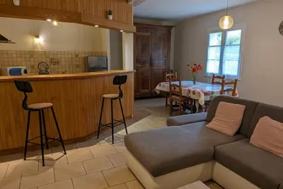 Image de Maison charentaise rénovée avec jardin privé, proche d'Angoulême et activités en bord de Charente