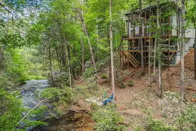 Image de Watersong Rapids ~ 4br Mountain Modern Luxury on a beautiful creek! Wow!