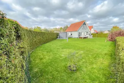 Image de Belle maison Ă Tzummarum avec WiFi