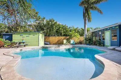 Image de H2o 360 by Beach Boutique Rentals