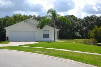 Image de Beautiful waterside villa near Disney