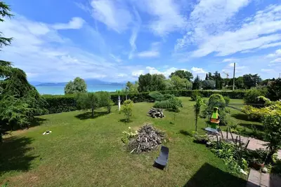 Image de Relaxation and recreation among nature, history and entertainment.