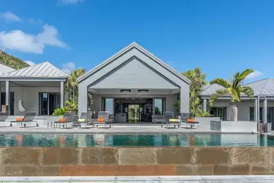 Image de Angel (1/6 Rooms) Luxury villa