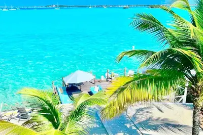 Image de Oceanfront 4b\/4. 5ba Luxury Villa, February Point Exuma, Generator! Point of View