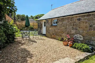 Image de Delightful Cornish barn; near Pedn Vounder and Porthcurno and Minack  Theatre