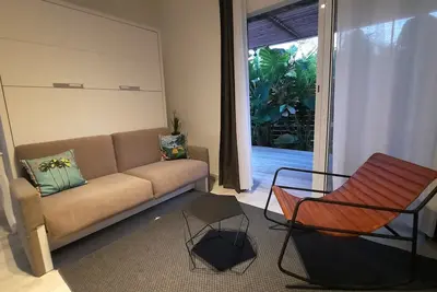 Image de Studio avec entrée indépendante à 3 minutes de la plage