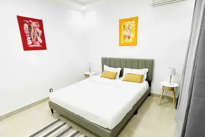 Image de Chambre luxueuse climatisé en résidence sécurisée