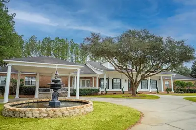 Image de 1 Bedroom Apartment at Oak + Fountain! - #14