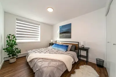 Image de Spacious✨2bedroom💥FREEparking✔️king bed❤️close to Dt
