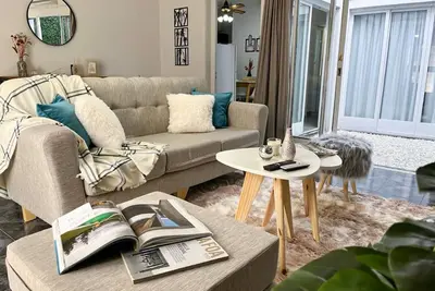 Image de Beautiful nordic style house in downtown neighborhood