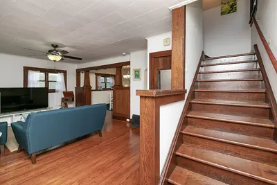 Image de Brick Road Gem Craftsman with Sunroom & Soaking Tub