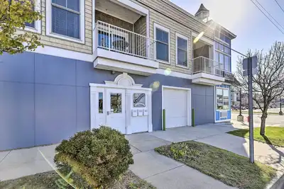 Image de Dtwn Ludington Condo: Balcony, Walk To Beach!