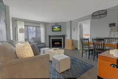 Image de Sc 5405: Modern 2br w/pool. Perfect for your summer biking getaway!