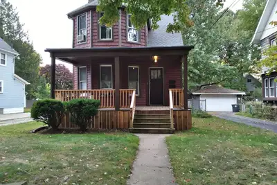 Image de Cozy 1 Bedroom in Highland Square, pets welcome! !