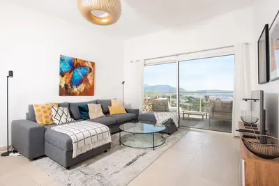 Image de Superb 2 bed 2 bath apartment with sea views in Nice
