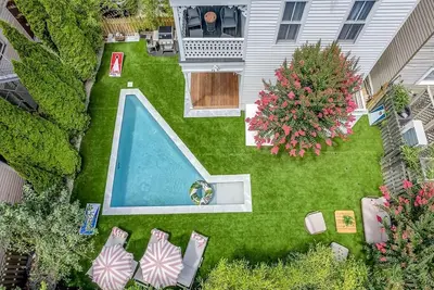 Image de 10 North Street - Chic Retreat w/ Private Pool-Steps to Everything!