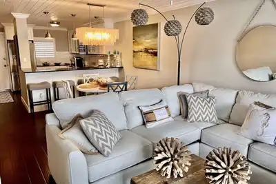 Image de Sea Coast Gardens Ii- Unit 308-2bd - Seaside Serenity Awaits