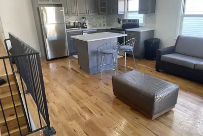 Image de clean and lovely 3 bedroom, 2 bath in North Bronx