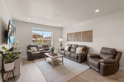 Image de Escondido 1231|Community Pool Access |Fire Pit, Nintendo Switch, and Ping Pong Table!