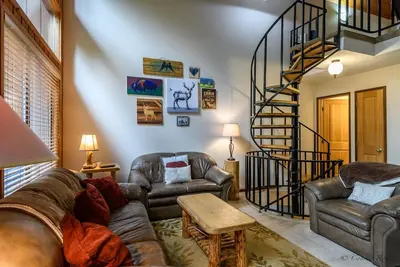 Image de Escape to Ptarmigan Village 90