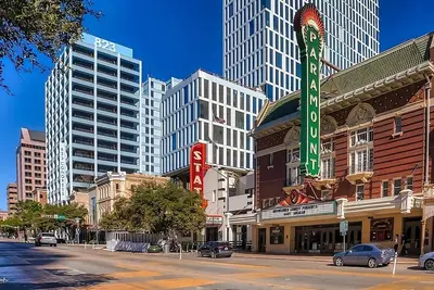 Image de 3 Pet-Friendly Accommodation, Pool, Free Parking, Visit Lbj Presidential Library