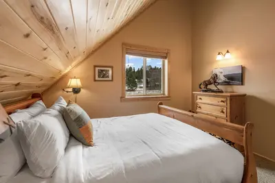 Image de Lazy Acres 6 Min to Yellowstone Np- Mule Deer Cabin