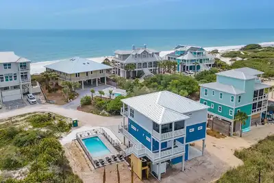 Image de Our Tern: Secluded Dunes Home- Sleeps 14, Priv. Pool, Great View, Pet Friendly!