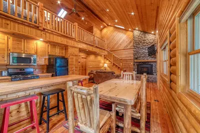 Image de Mtn Retreat in Angel Fire - Ride 4 Blocks to Lift!
