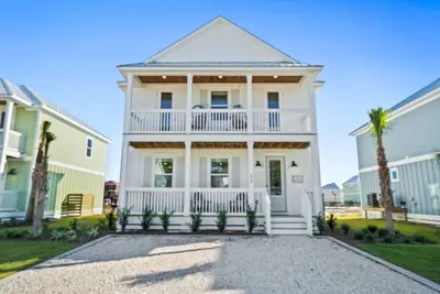 Image de 5bed Beach House, Direct Access to Beach, Community Pool, Pickle Ball Courts