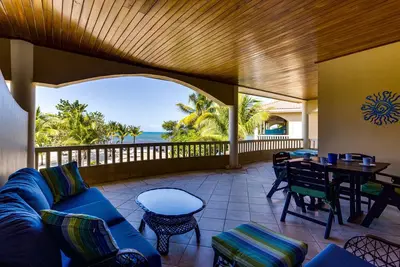 Image de Prestige-Vue sur Piscine-Villa-Salle de bain privée séparée-Lp 2c