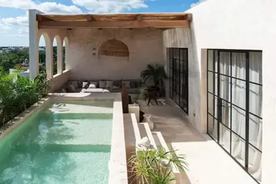 Image de Exquisite New Penthouse with Private Cocktail Pool