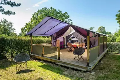 Image de Freeflower Confort 37m² (2 chambres) + terrasse couverte 13m² - sans sanitaires - 4 à 5 personnes - 4 pers. inclus dans le tarif