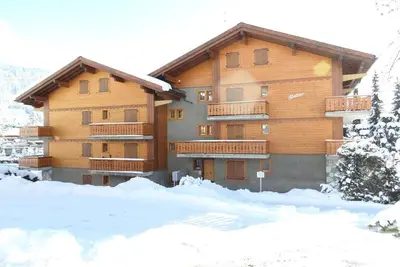Image de Appartement 2 pièces *** - rez-de-chaussée – quartier calme, proche «Les Moulins » et d’un arrêt d