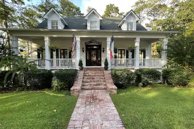 Image de Spacious Lake House with Sam Rayburn Water Frontage