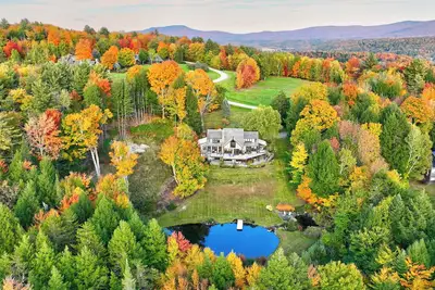 Image de Weeks Hill Meadows: 5 br, fireplace, a/c, hot tub, views!