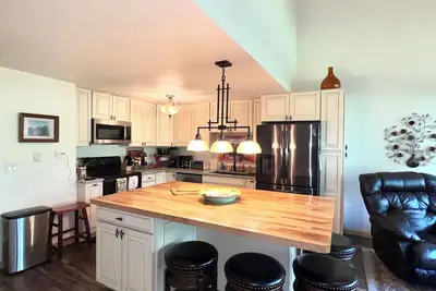 Image de Townhome on Golf Course 30% Off Summer
