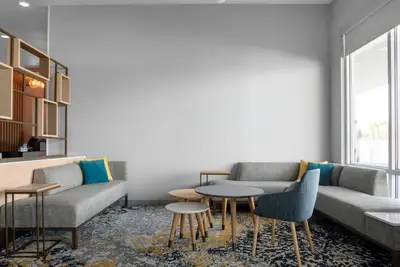 Image de Your Home Away From Home! 3 Pet-friendly Units, Free Parking & Breakfast, Pool