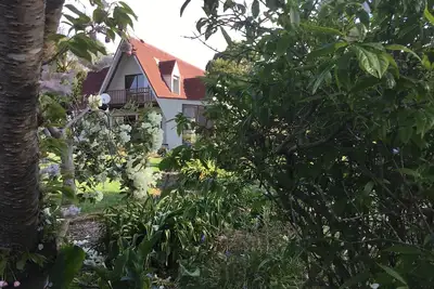 Comfortable house in stunning gardens