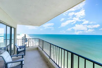 Image de Atalaya Towers Penthouse 1702 3 Bedrooms Oceanfront