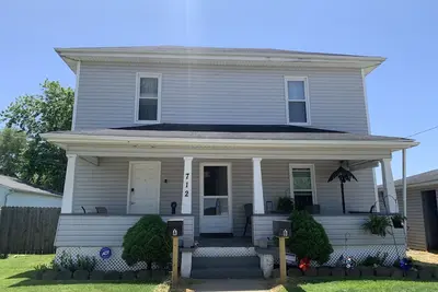 Image de Cozy 2nd story walk-up apartment