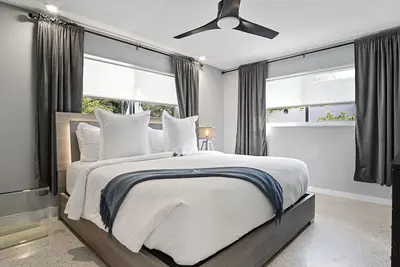 Image de Beach Bliss: 10 Mins to Waves, 3br Oasis with Pool
