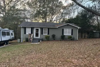 Image de Nicely appointed 3 bedroom house located in Seneca Sc near Clemson University.