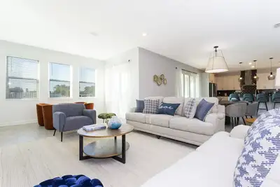Image de Modern Beach Retreat: Pool & Fun Near the Ocean