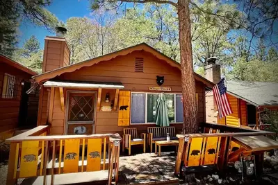 Image de Cozy chalet perfect for a relaxing getaway!